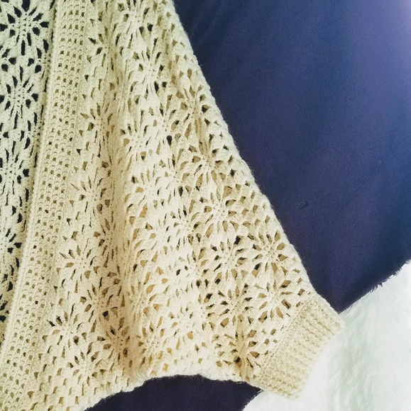 🎆Necessary Objects Cocoon Shrug - Picture 2 of 4